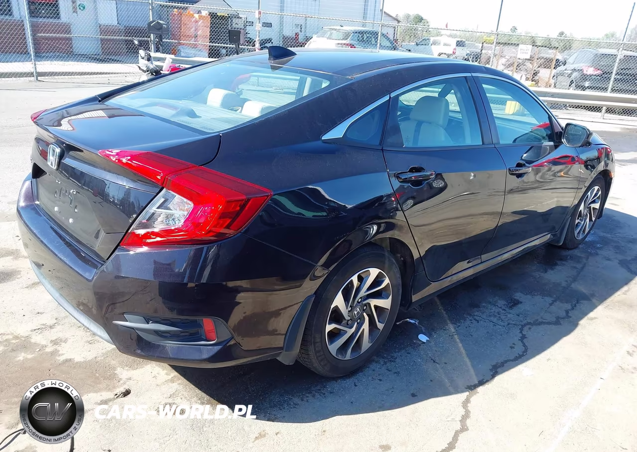 2018 Honda Civic Ex VIN:2HGFC2F72JH536447 - 4