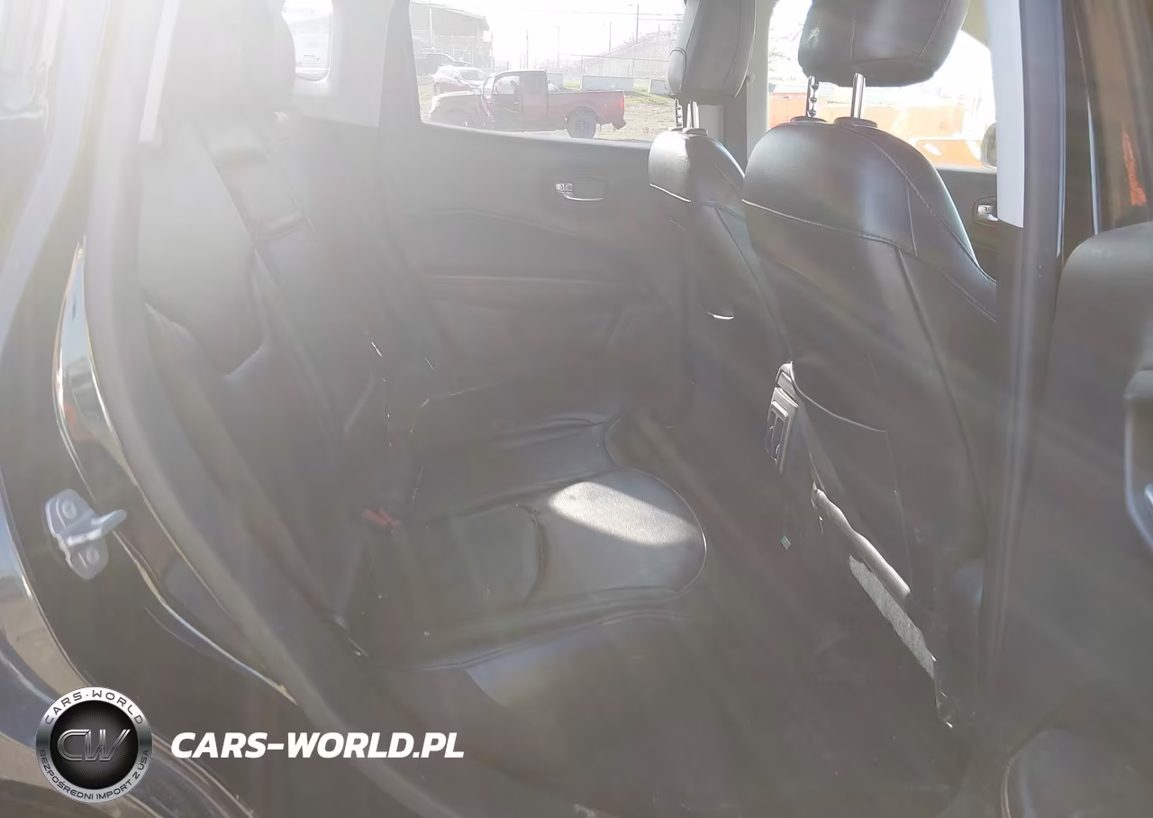 2019 Jeep Compass Limited 4X4 VIN:3C4NJDCB4KT742141 - 8