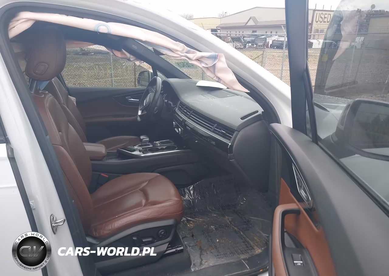 2019 Audi Q7 55 Premium VIN:WA1VAAF72KD014839 - 5