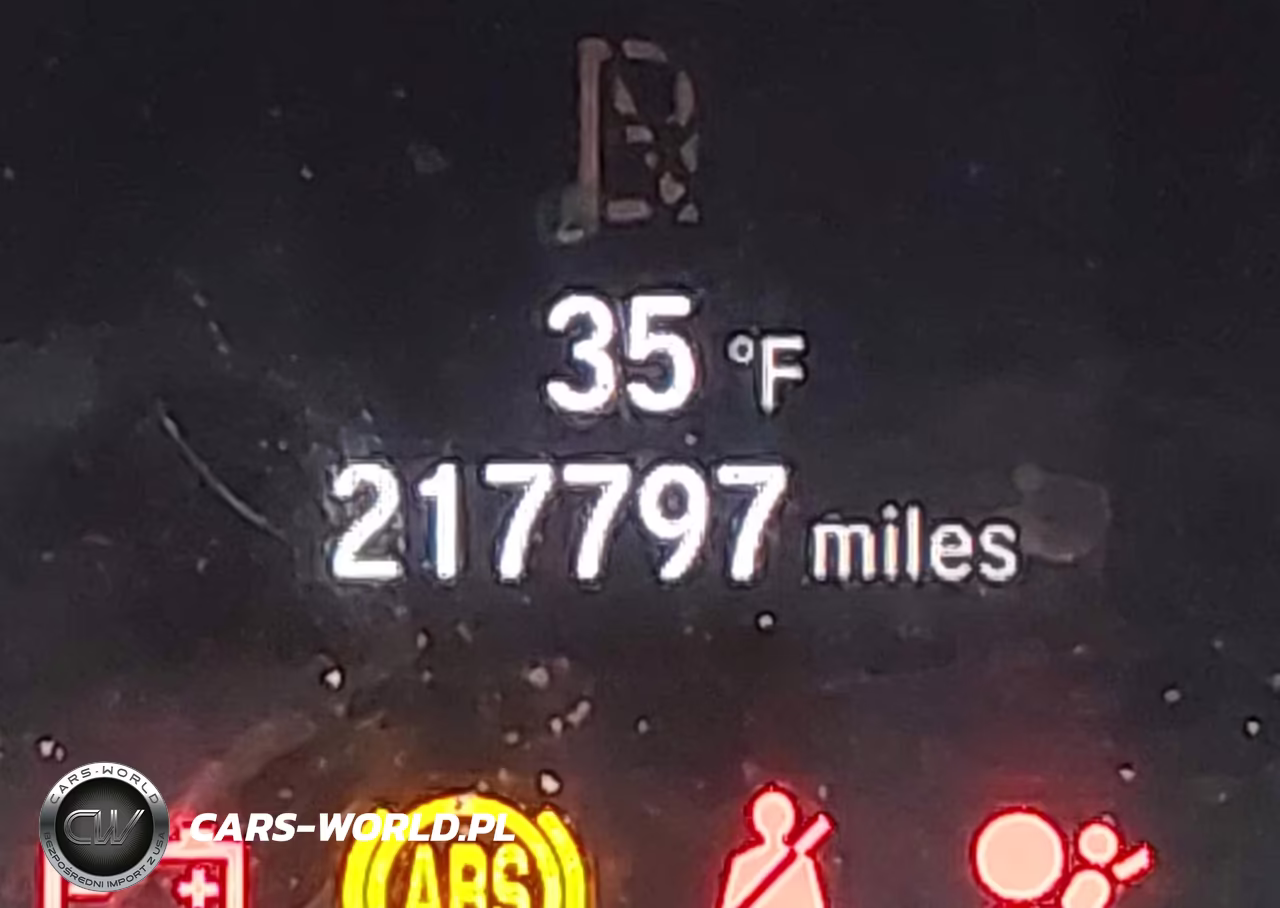 2018 Honda Accord Touring VIN:1HGCV1F98JA025591 - 16