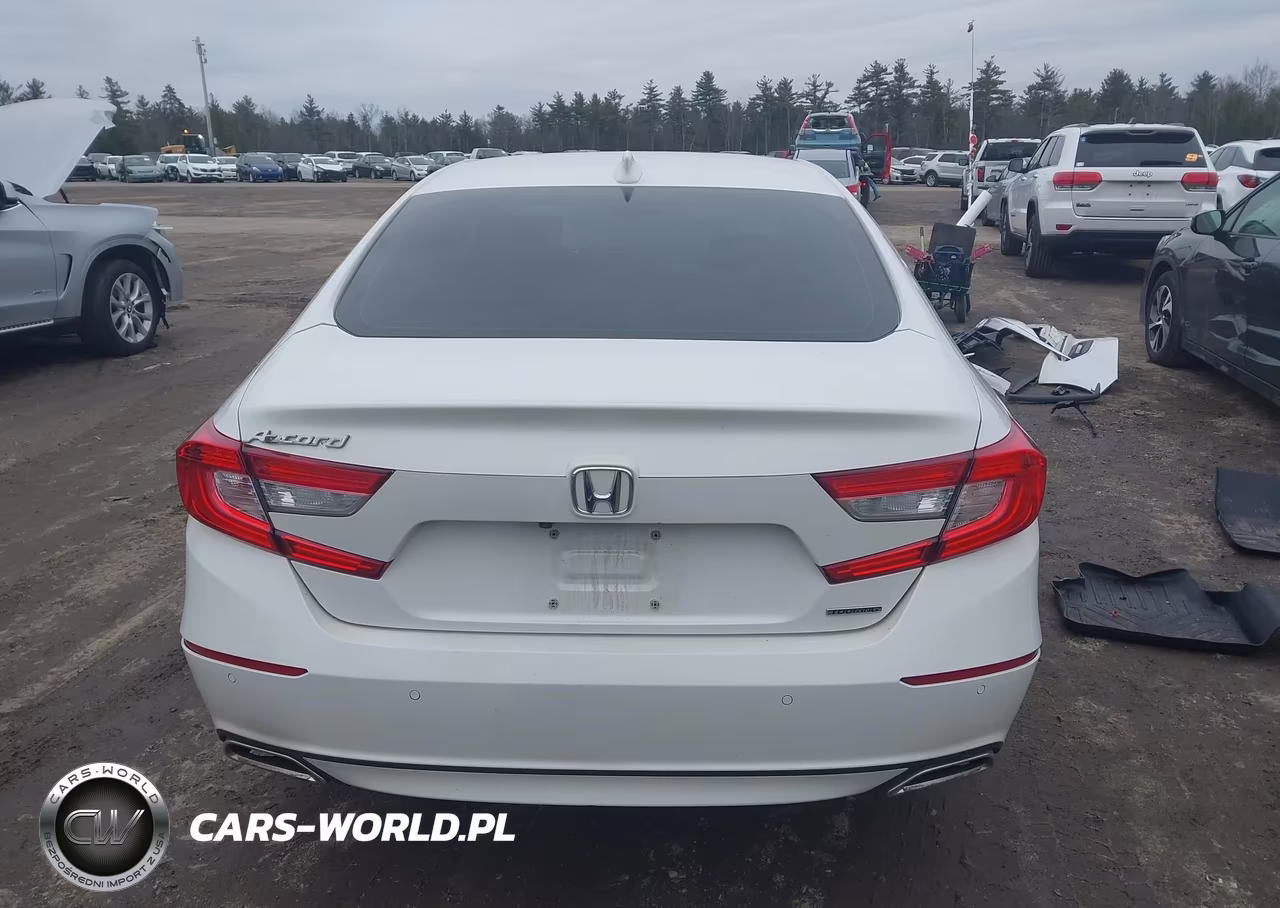 2018 Honda Accord Touring VIN:1HGCV1F98JA025591 - 17