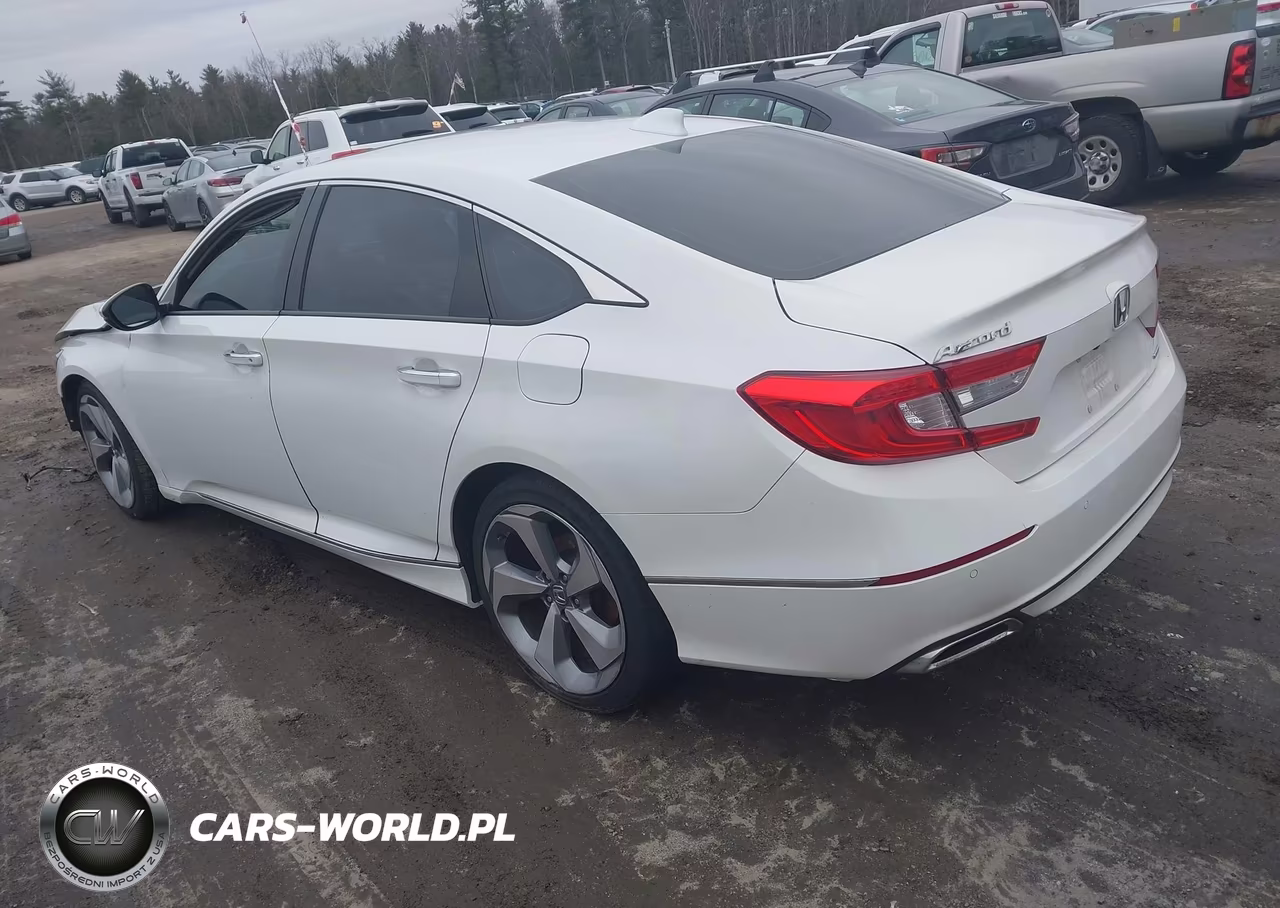 2018 Honda Accord Touring VIN:1HGCV1F98JA025591 - 3