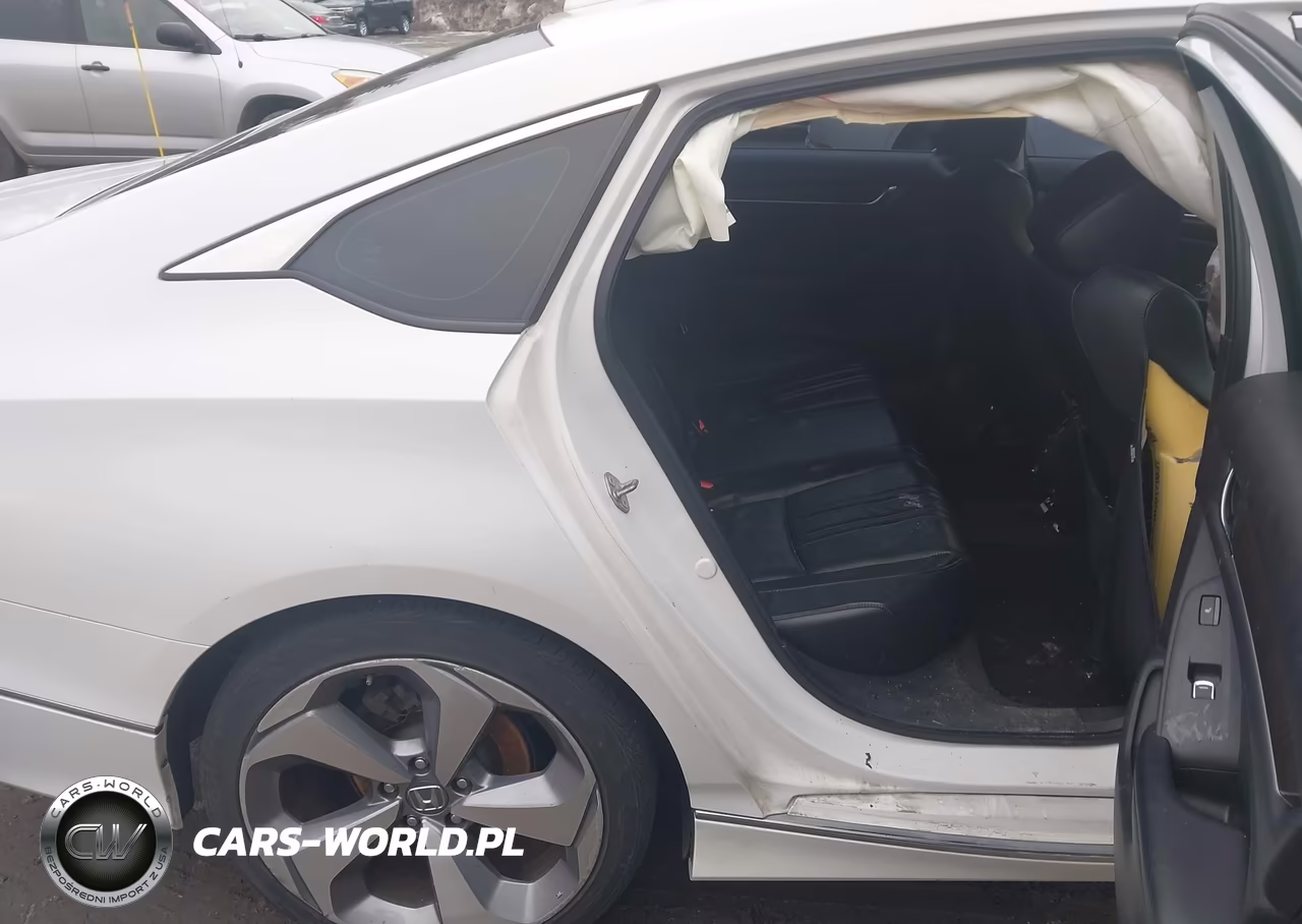 2018 Honda Accord Touring VIN:1HGCV1F98JA025591 - 8