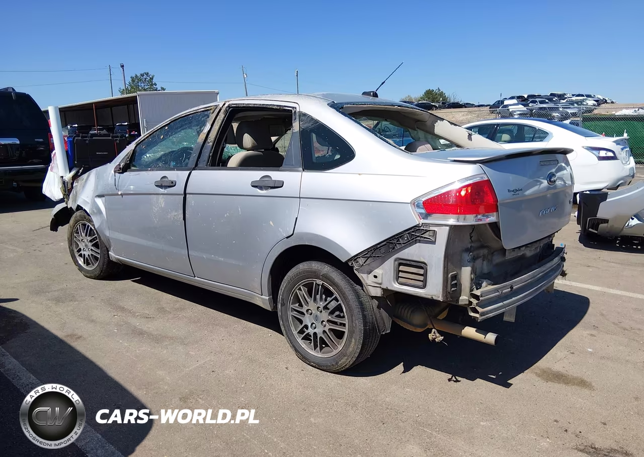 2010 Ford Focus Se VIN:1FAHP3FN8AW159355 - 3