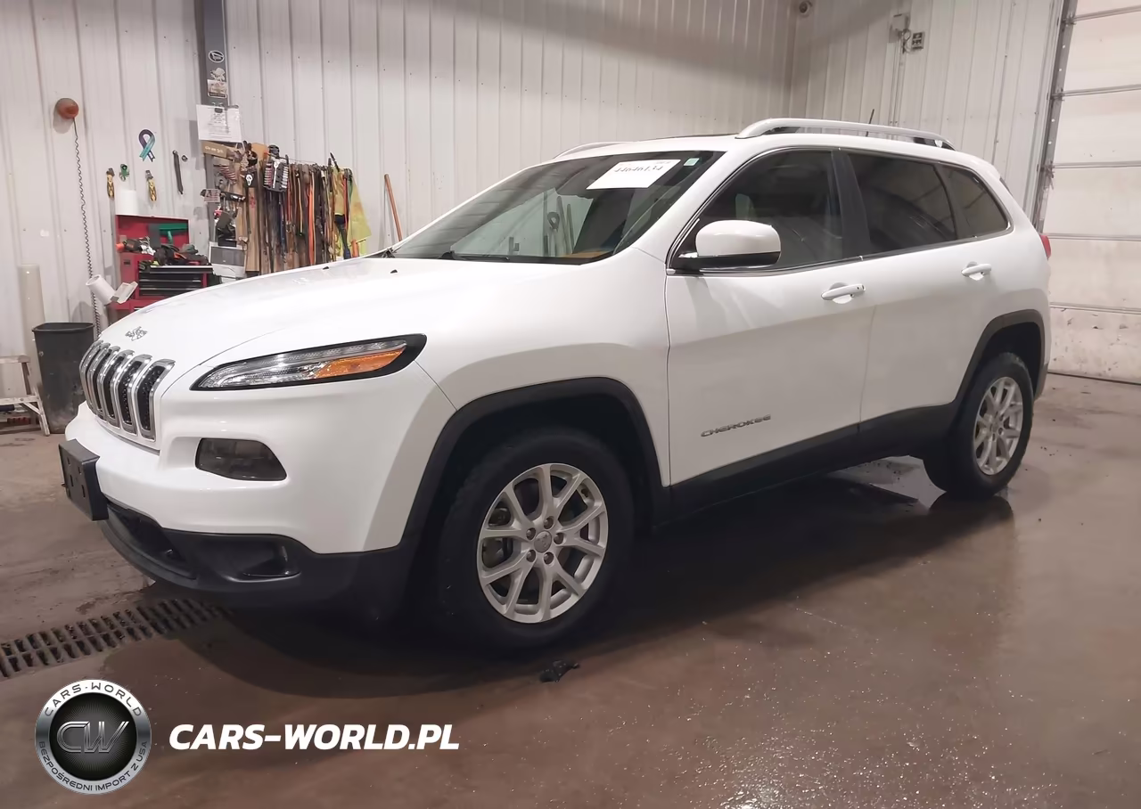 2018 Jeep Cherokee Latitude Plus 4X4 VIN:1C4PJMLXXJD515125 - 2