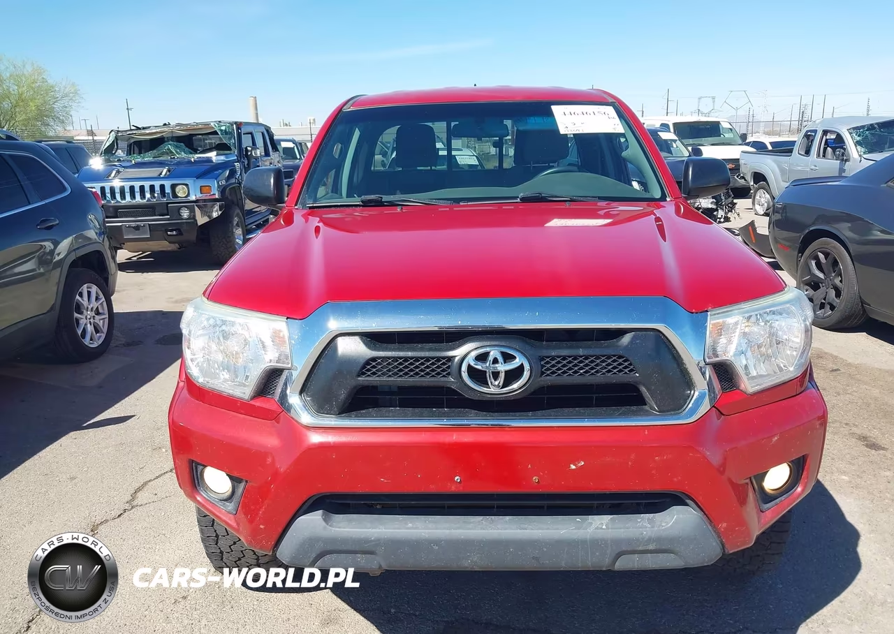 2015 Toyota Tacoma Base V6 VIN:5TFUU4EN0FX116929 - 12