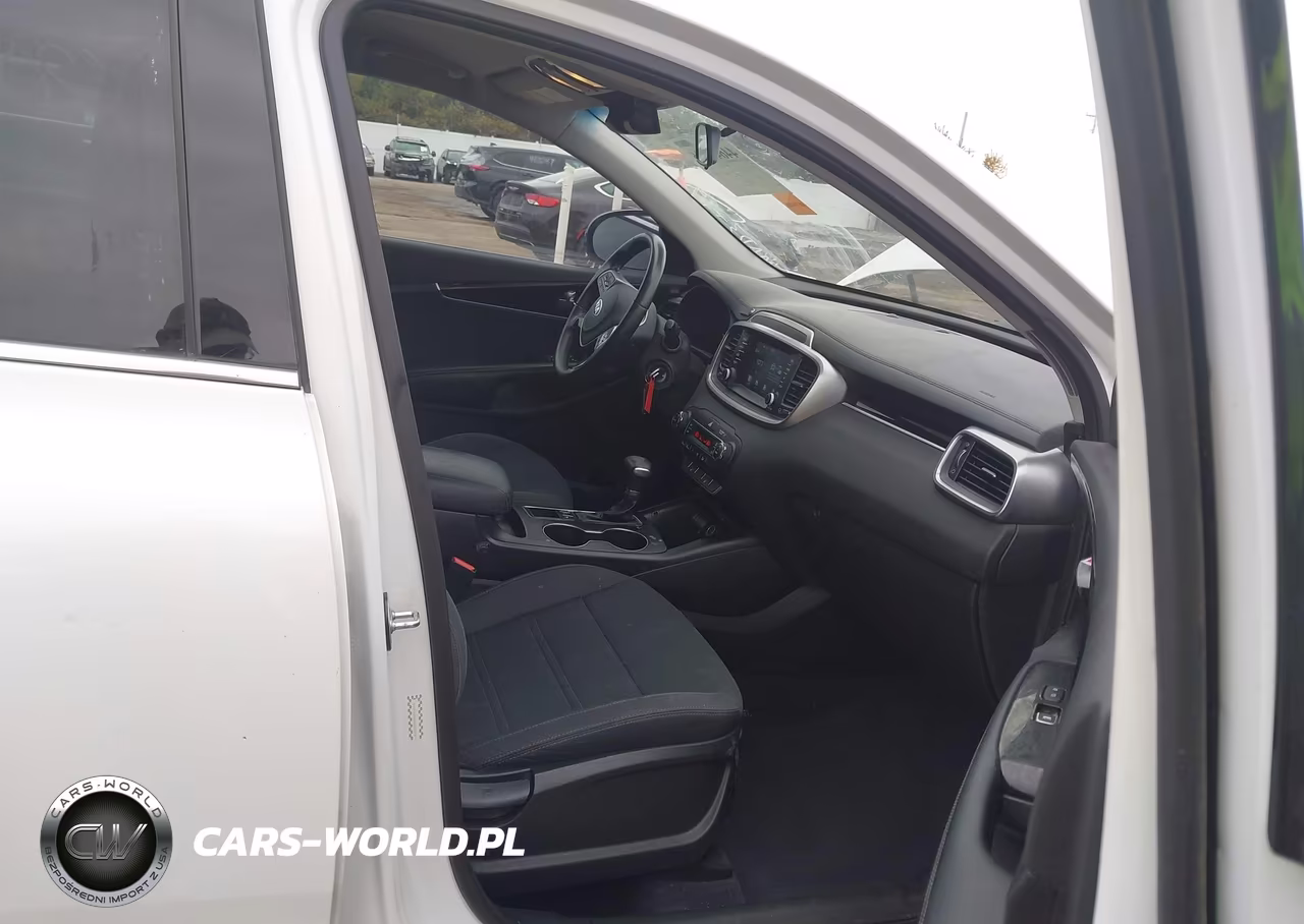 2019 Kia Sorento 3.3L S VIN:5XYPGDA55KG583769 - 5