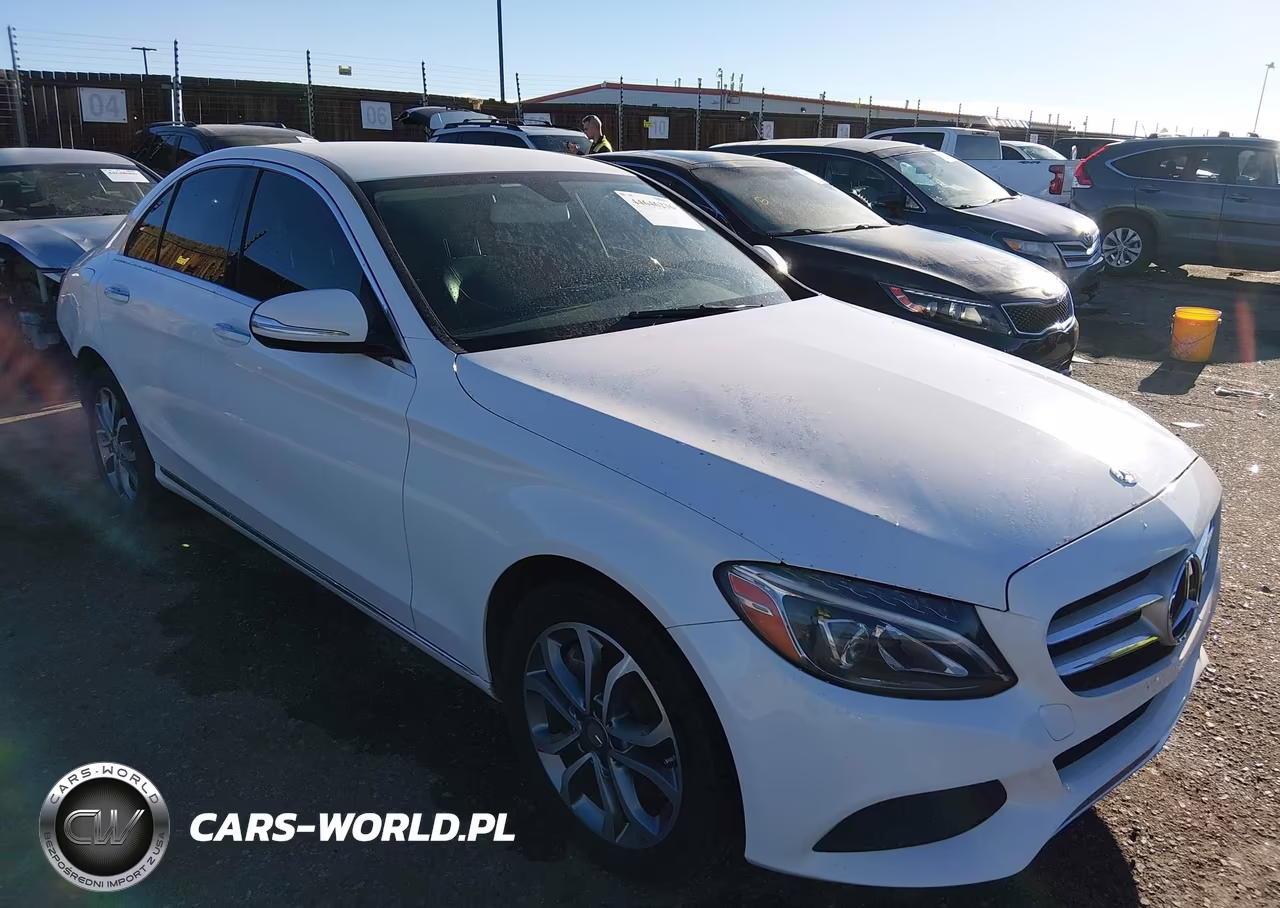 2015 Mercedes-Benz C 300 4Matic – zdjęcie 1 z 17