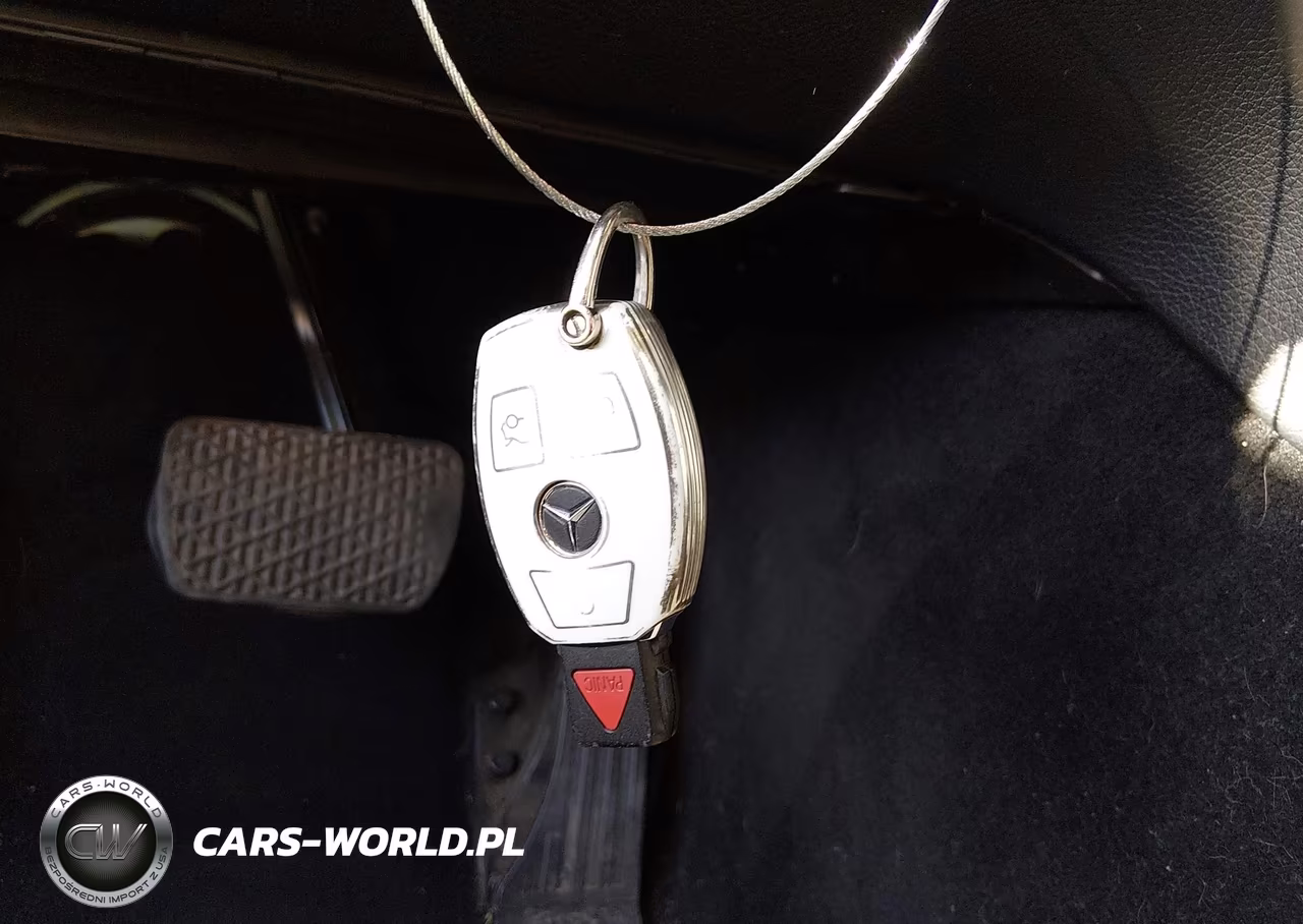 2015 Mercedes-Benz C 300 4Matic VIN:55SWF4KB2FU027501 - 11