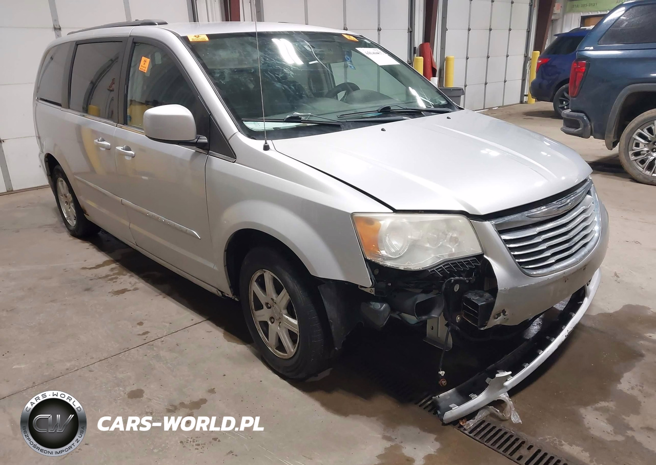 2012 Chrysler Town & Country Touring