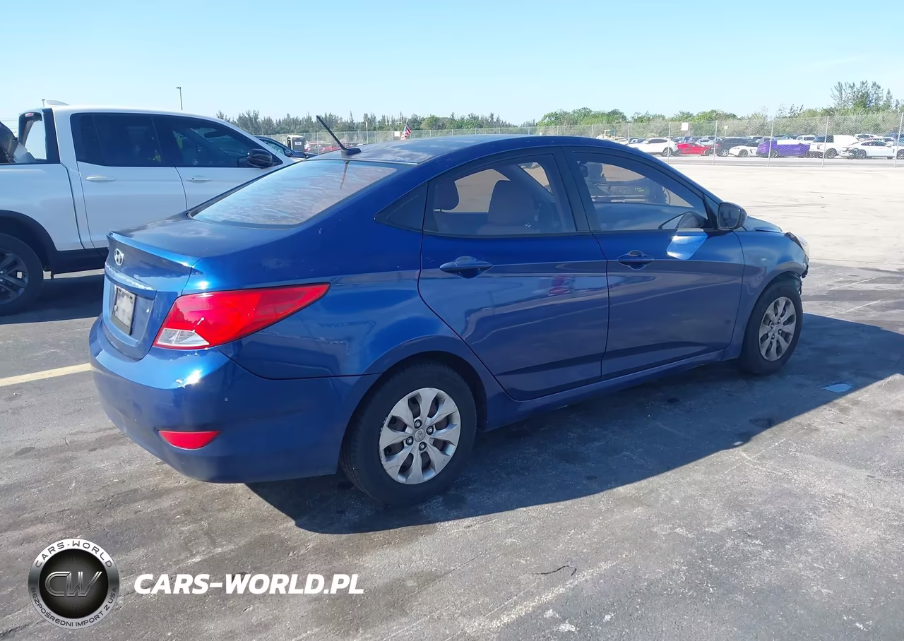 2015 Hyundai Accent Gls VIN:KMHCT4AE0FU913361 - 4