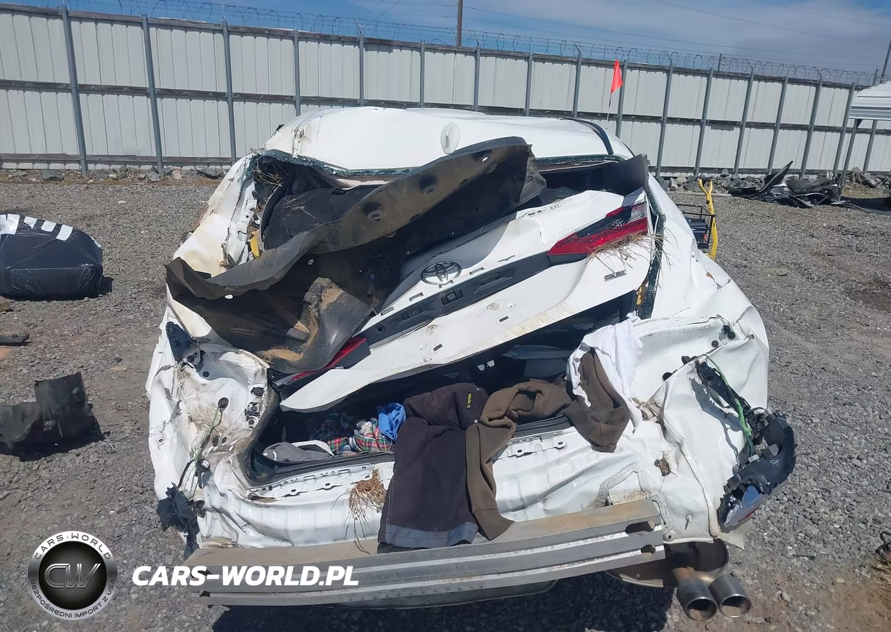 2021 Toyota Camry Se VIN:4T1G11AK3MU557819 - 17