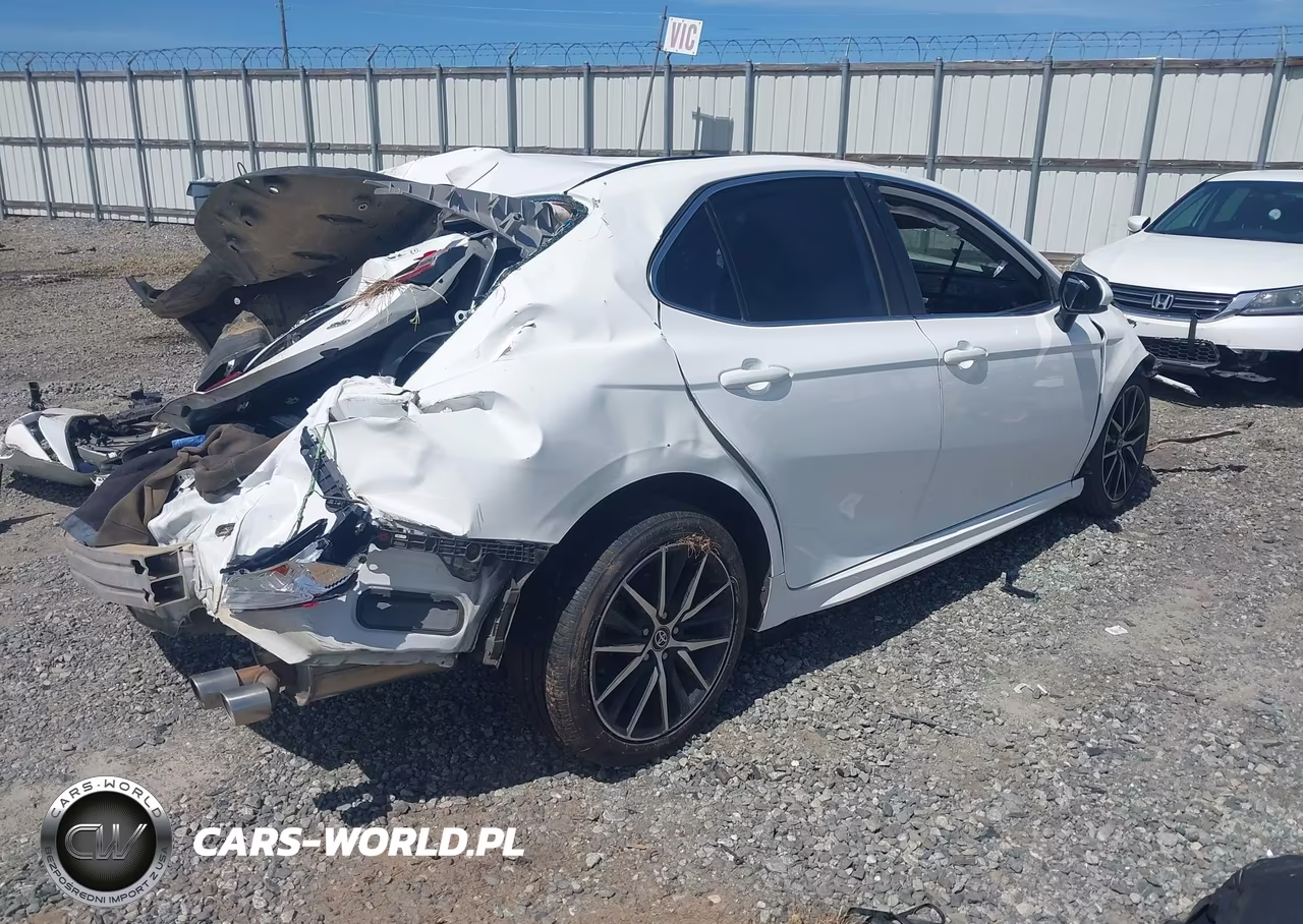 2021 Toyota Camry Se VIN:4T1G11AK3MU557819 - 4