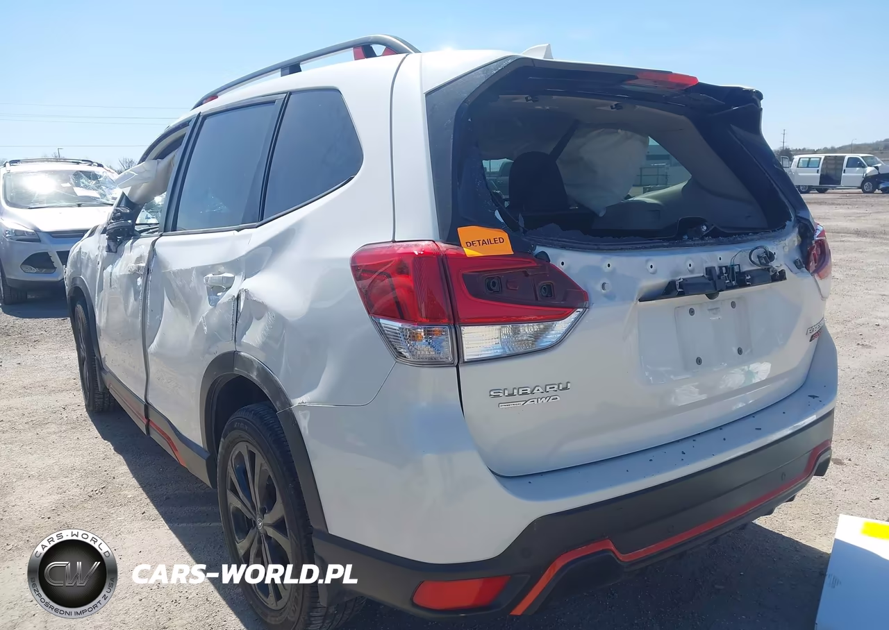 2023 Subaru Forester Sport VIN:JF2SKAJC7PH503443 - 3