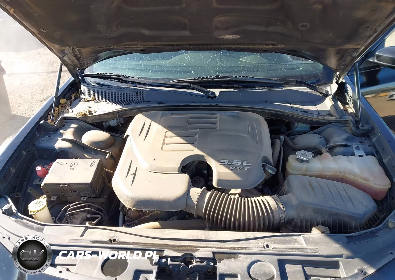 2021 Chrysler 300 300S VIN:2C3CCABG4MH545340 - 10