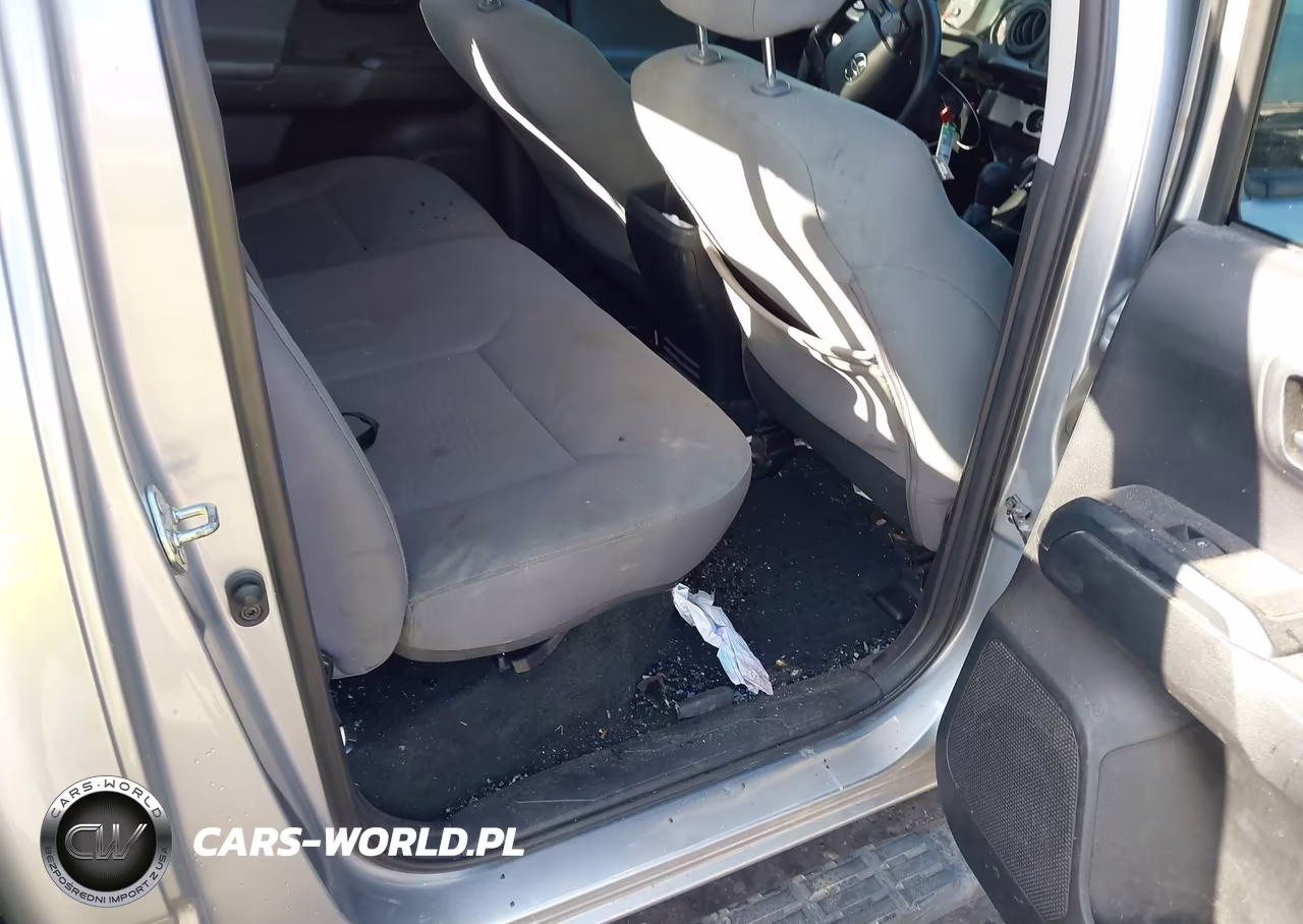 2019 Toyota Tacoma Sr VIN:5TFAX5GN3KX138625 - 8