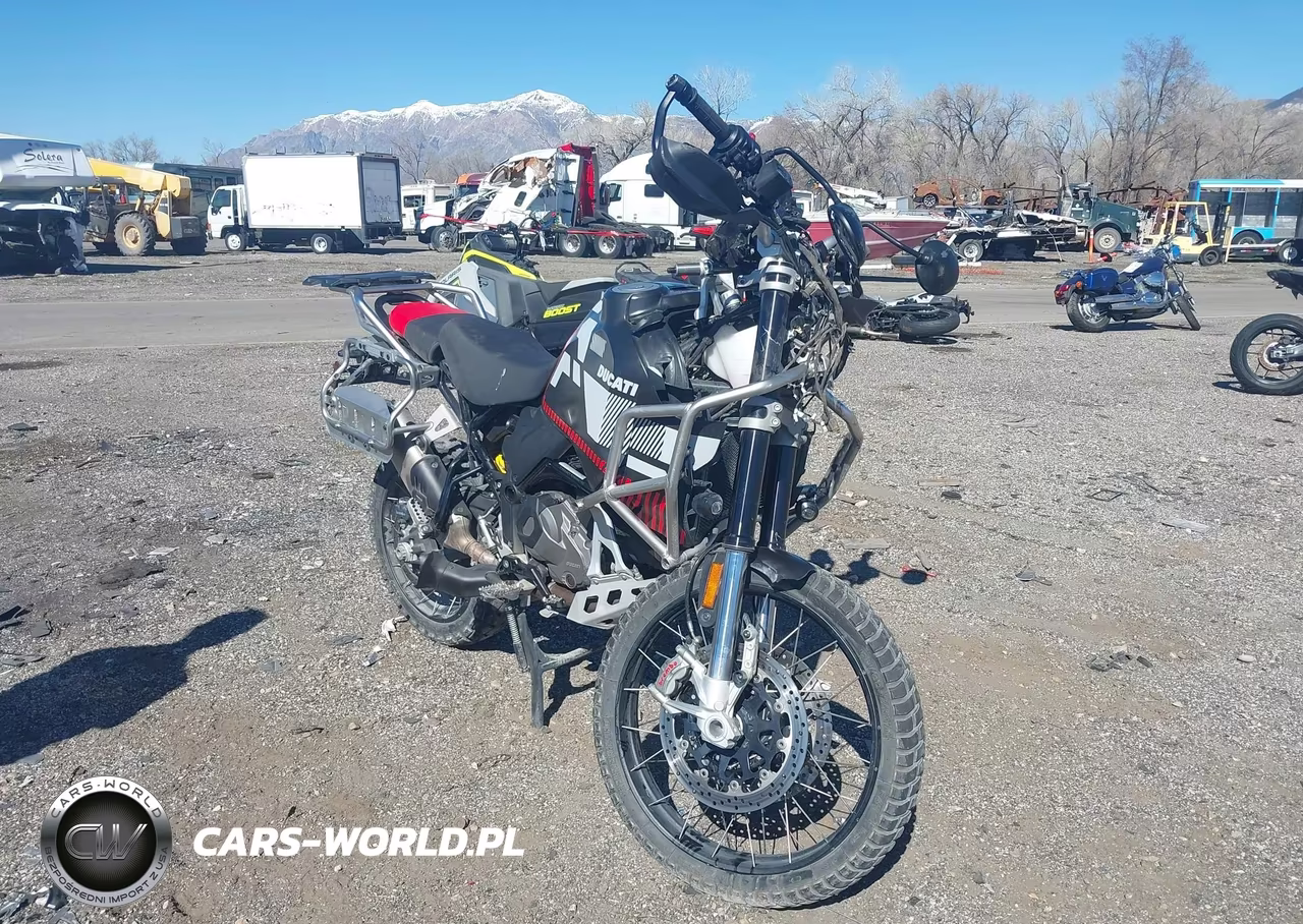 2023 Ducati Desert X