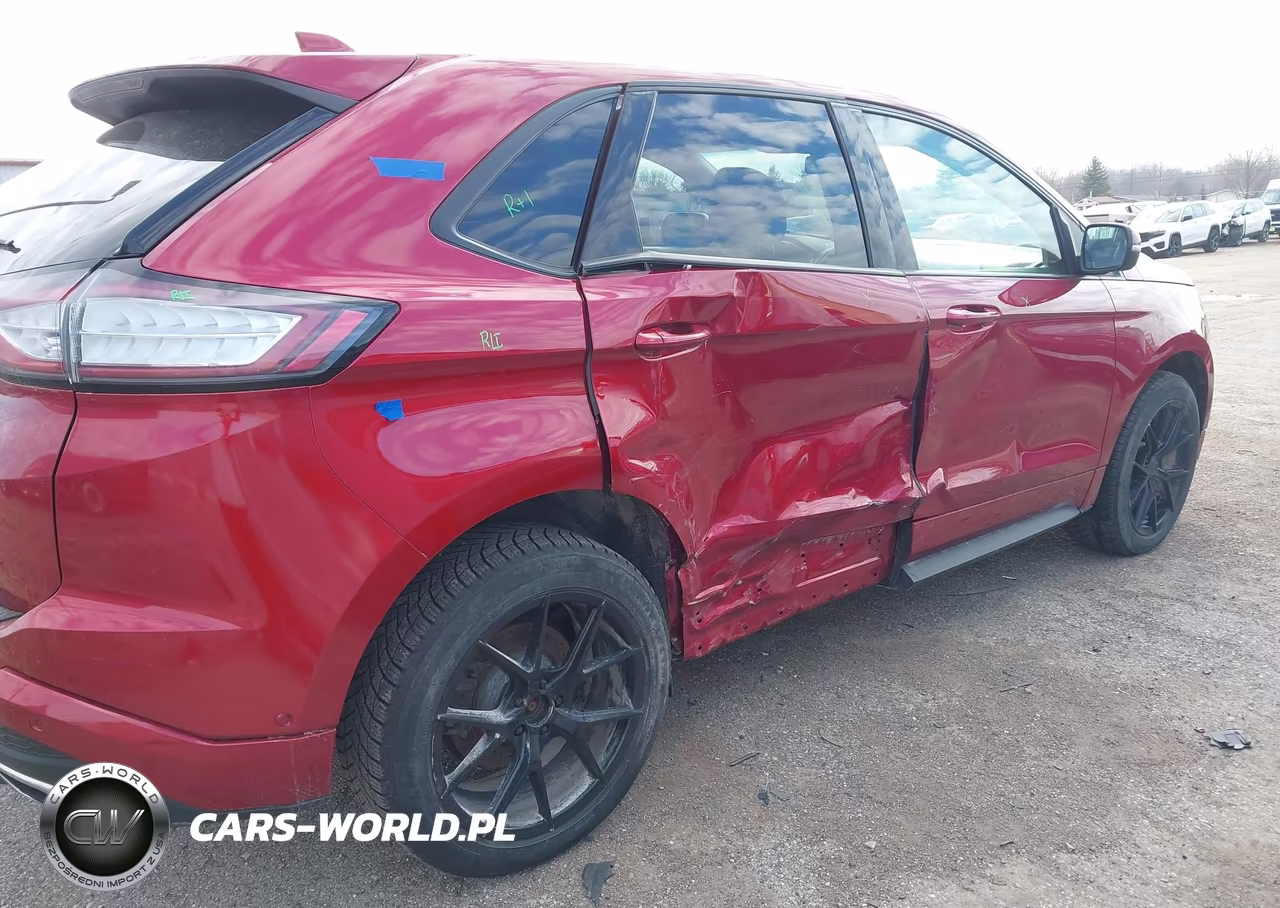 2015 Ford Edge Sport VIN:2FMTK4AP2FBB60667 - 4