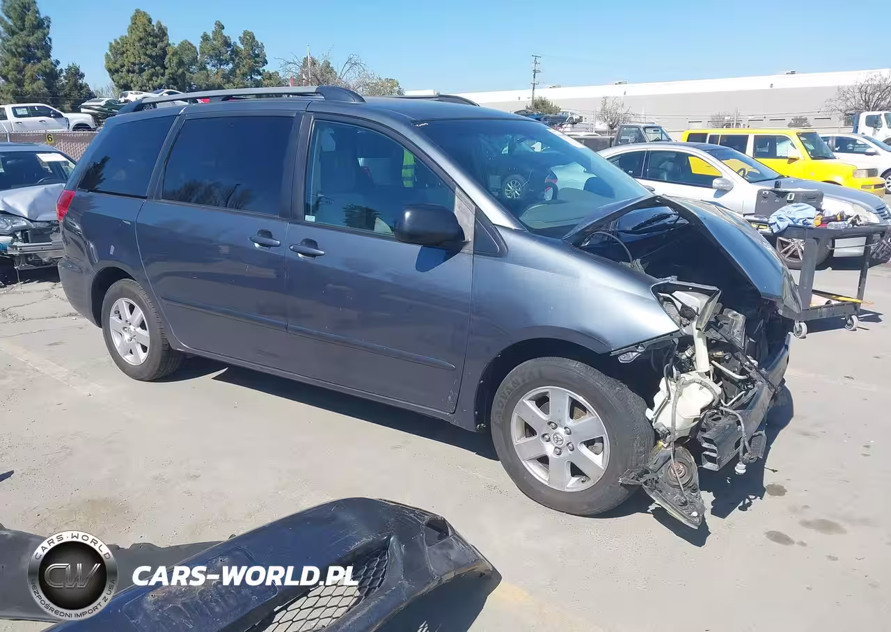 2010 Toyota Sienna Le
