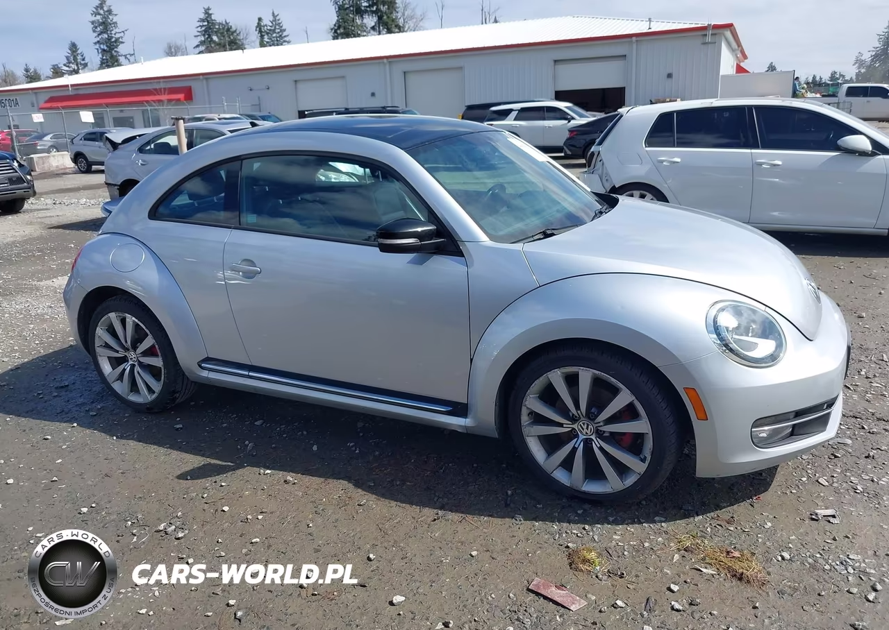 2013 Volkswagen Beetle 2.0T Turbo VIN:3VWVA7ATXDM611884 - 13