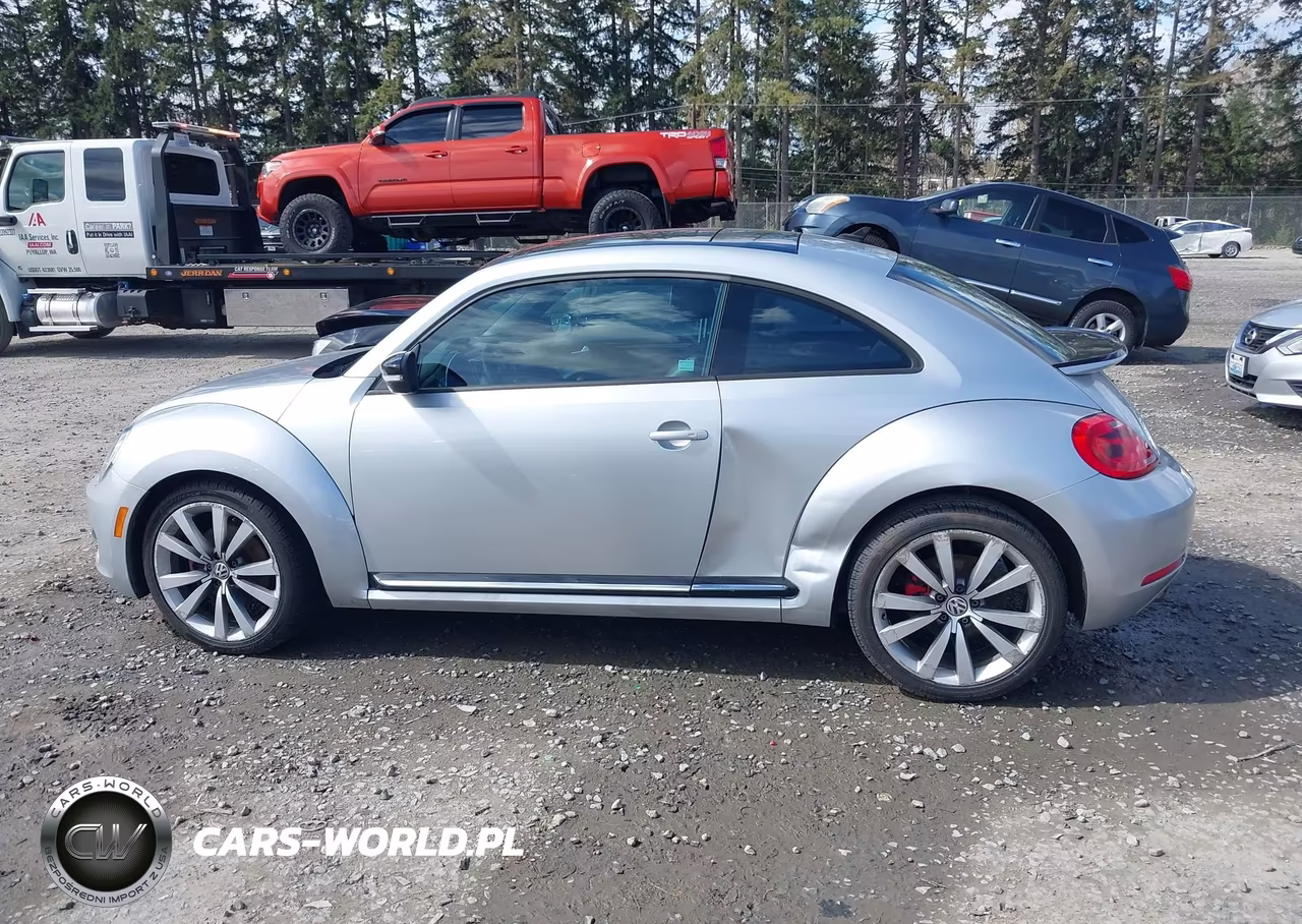 2013 Volkswagen Beetle 2.0T Turbo VIN:3VWVA7ATXDM611884 - 14