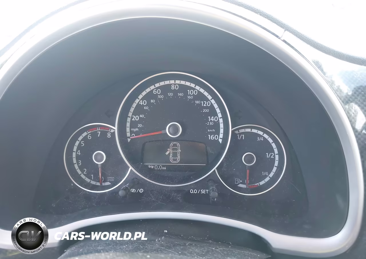 2013 Volkswagen Beetle 2.0T Turbo VIN:3VWVA7ATXDM611884 - 15