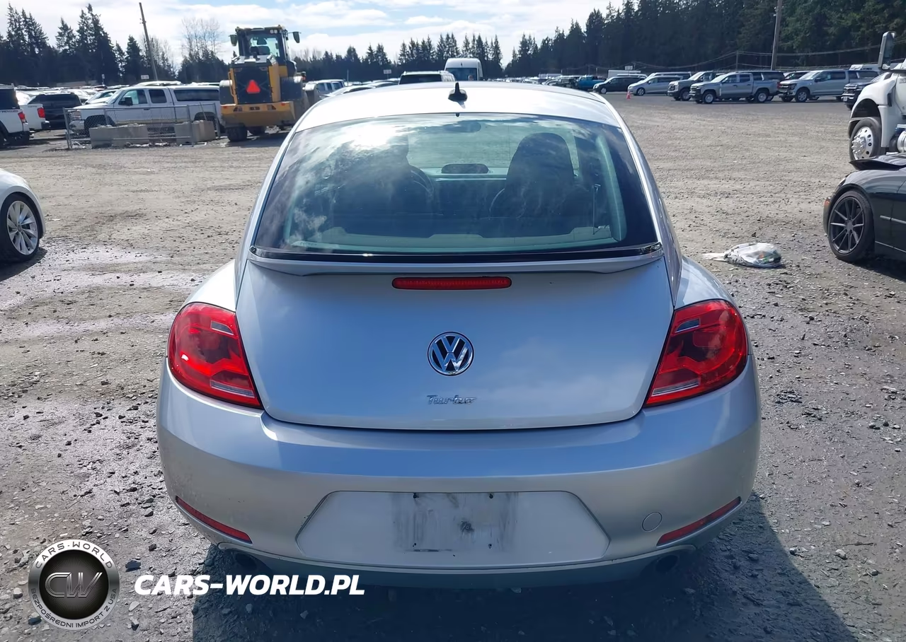 2013 Volkswagen Beetle 2.0T Turbo VIN:3VWVA7ATXDM611884 - 16