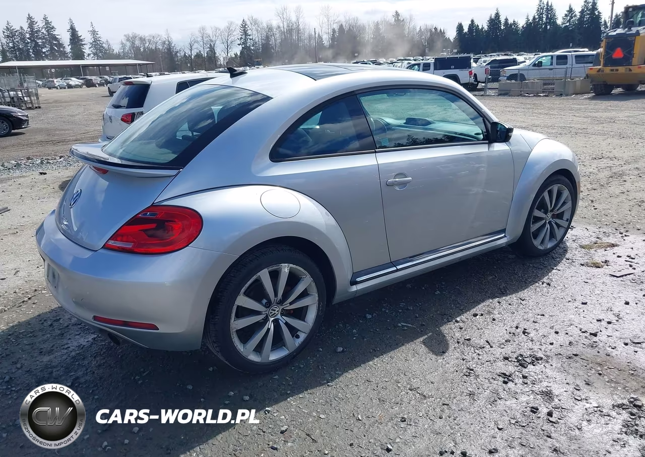 2013 Volkswagen Beetle 2.0T Turbo VIN:3VWVA7ATXDM611884 - 4
