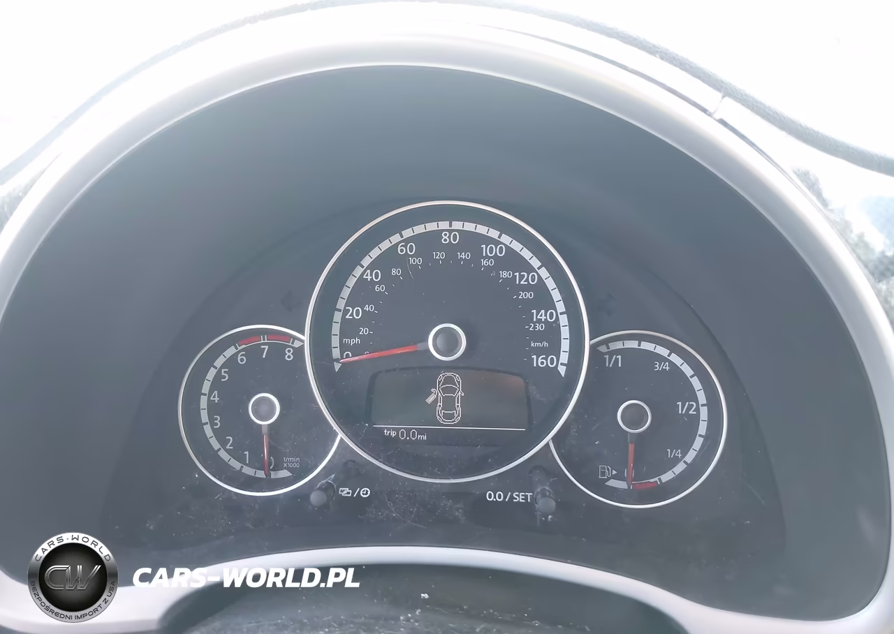 2013 Volkswagen Beetle 2.0T Turbo VIN:3VWVA7ATXDM611884 - 7