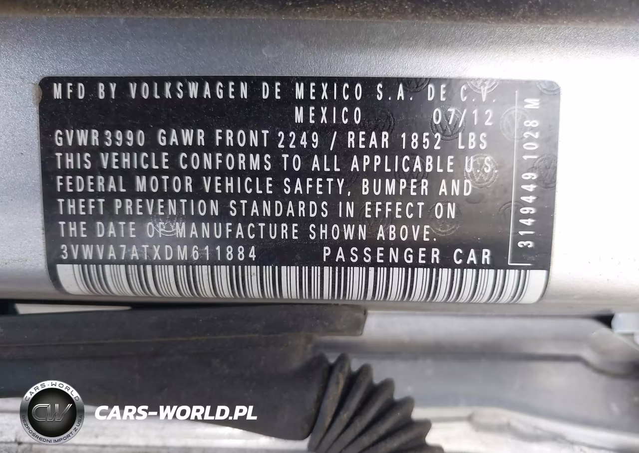 2013 Volkswagen Beetle 2.0T Turbo VIN:3VWVA7ATXDM611884 - 9