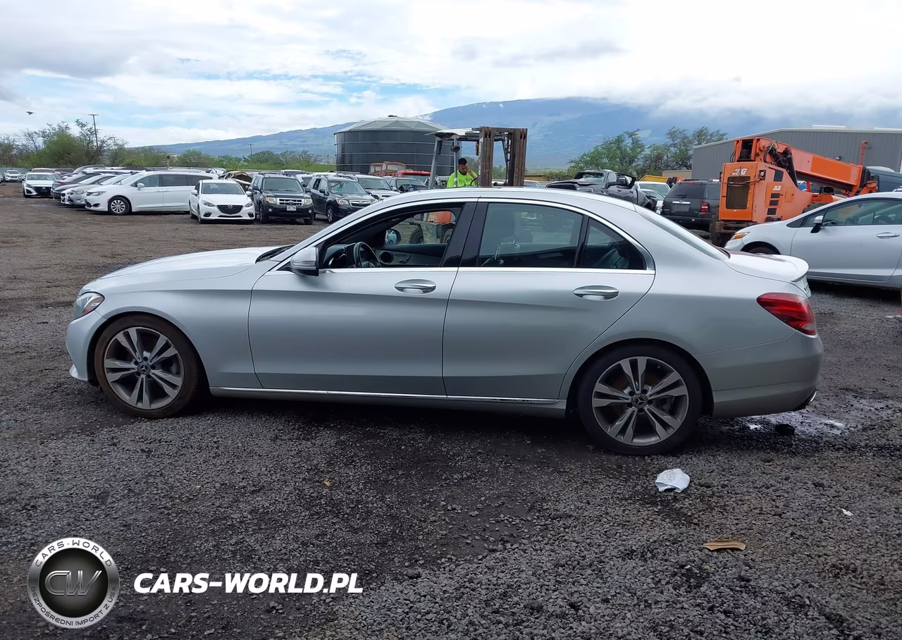2018 Mercedes-Benz C 300 VIN:55SWF4JB0JU266734 - 14