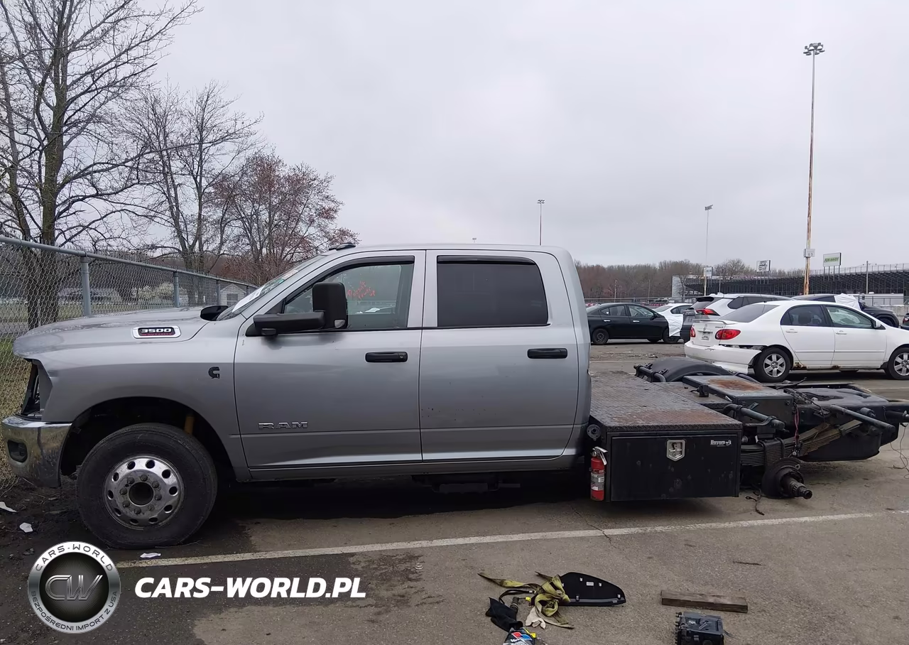 2020 Ram 3500 Chassis Tradesman-Slt-Laramie-Limited VIN:3C7WRTCL8LG162419 - 17