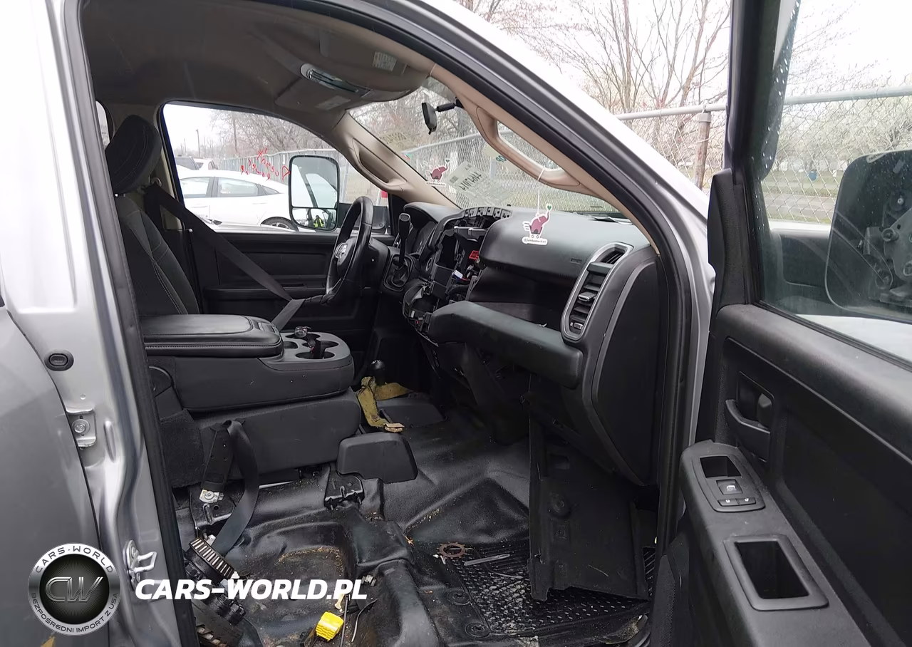 2020 Ram 3500 Chassis Tradesman-Slt-Laramie-Limited VIN:3C7WRTCL8LG162419 - 5