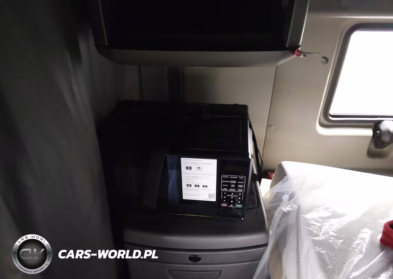 2020 International Lt VIN:3HSDZAPR9LN879275 - 13