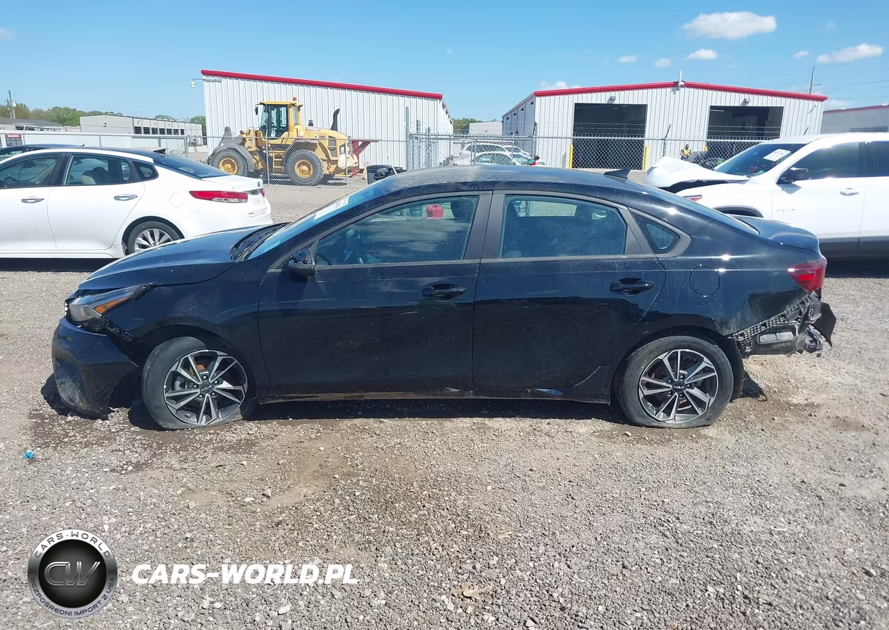 2024 Kia Forte Lxs VIN:3KPF24ADXRE797083 - 15