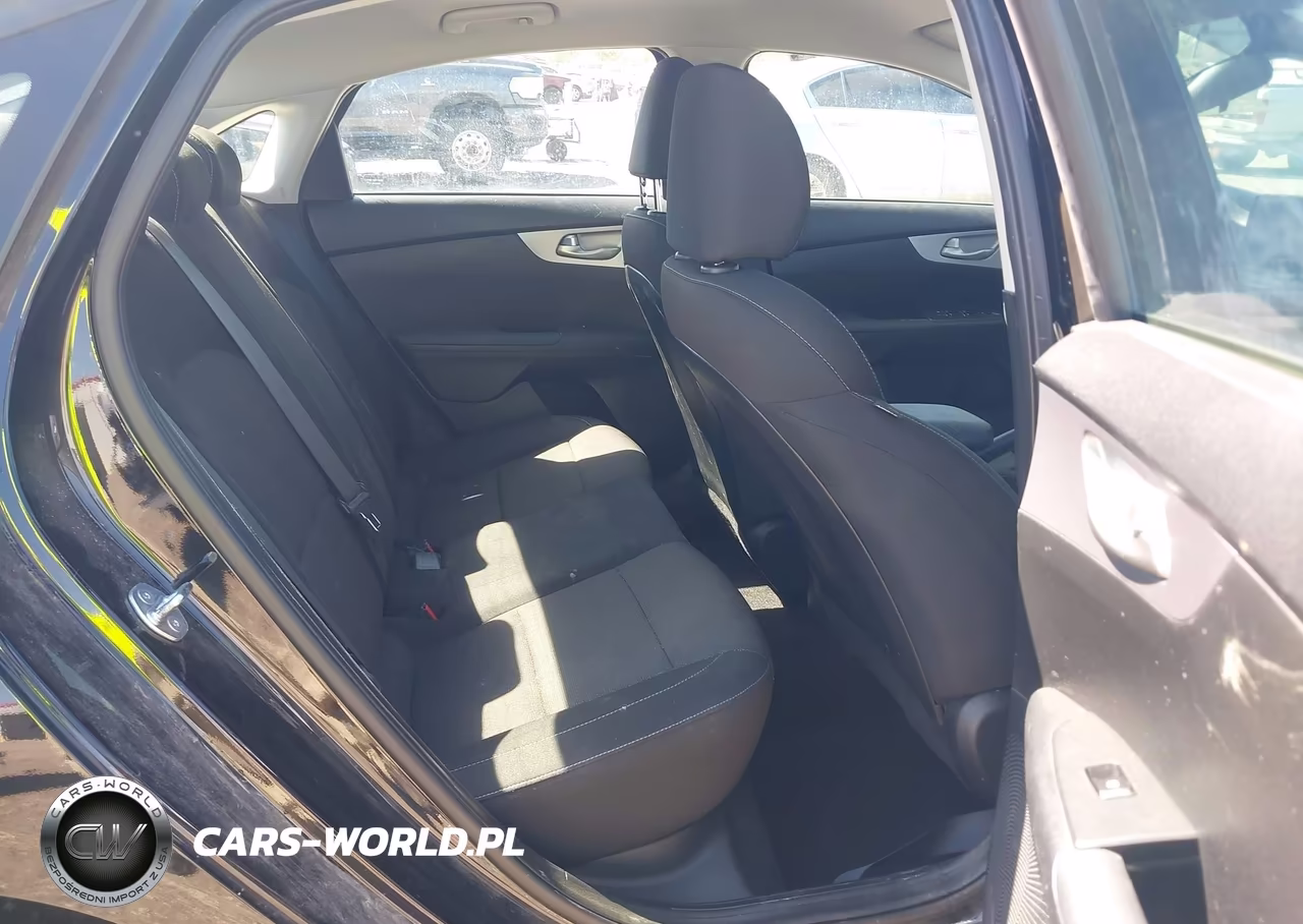 2024 Kia Forte Lxs VIN:3KPF24ADXRE797083 - 8