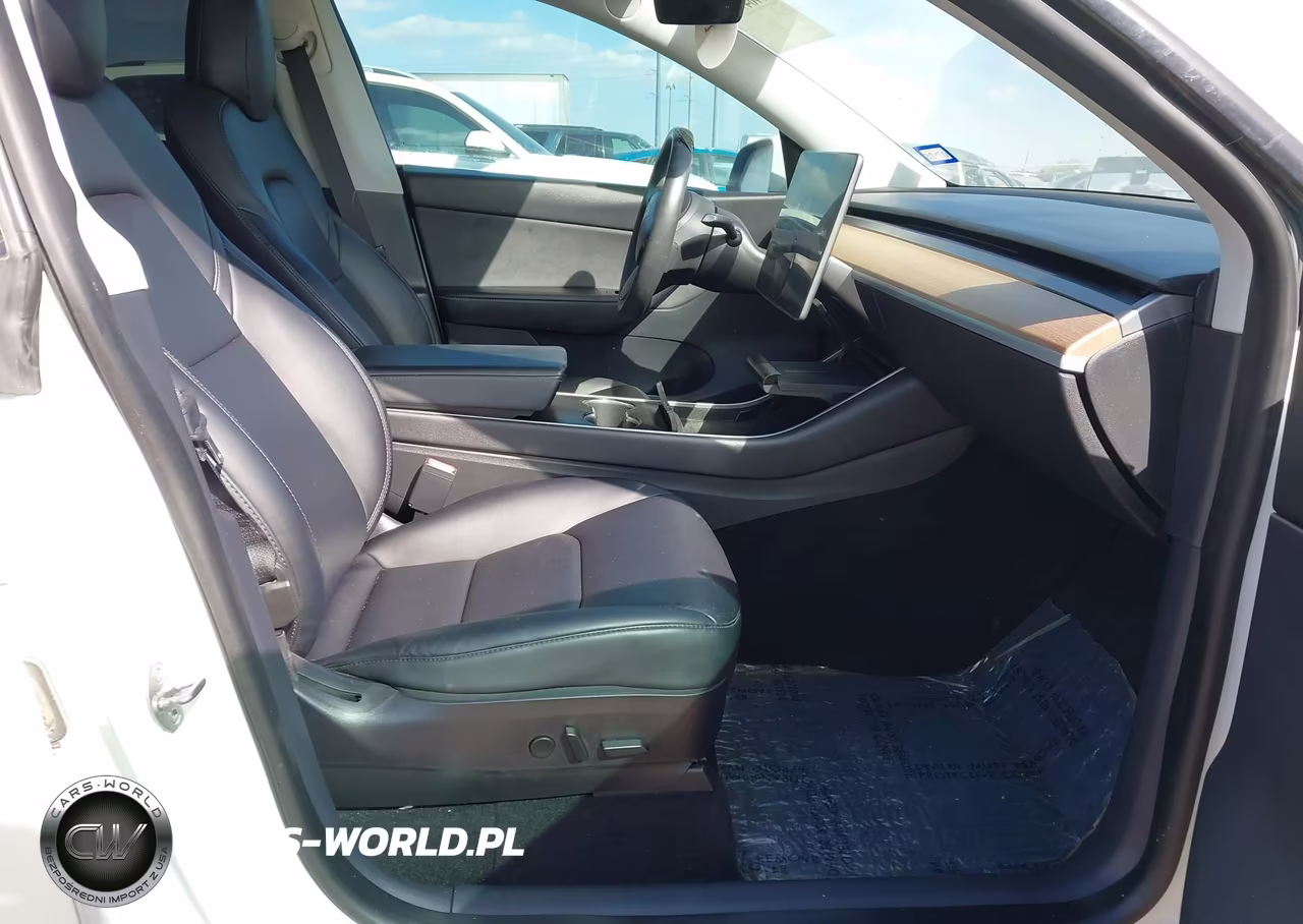 2020 Tesla Model Y VIN:5YJYGDEFXLF002864 - 5
