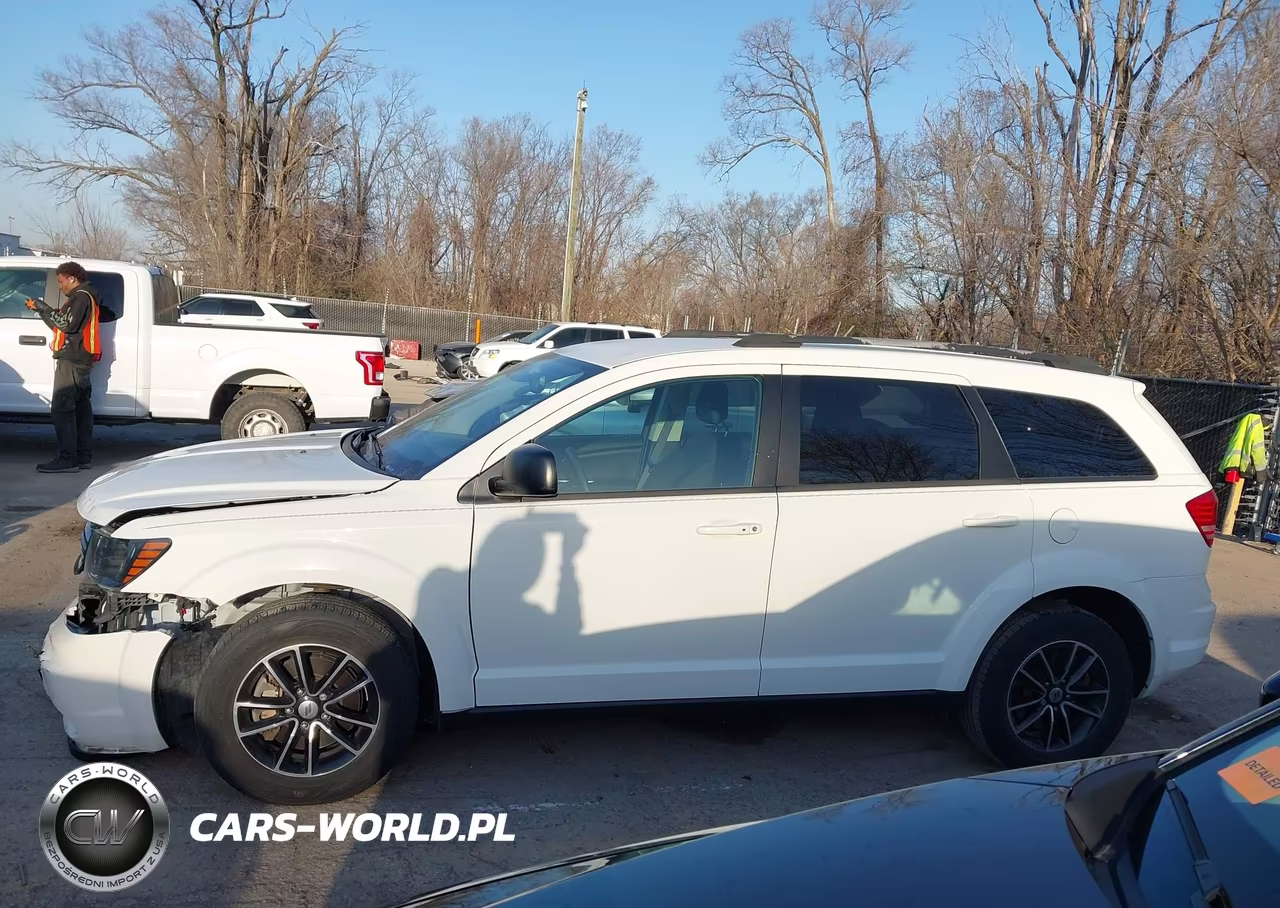 2018 Dodge Journey Se VIN:3C4PDCABXJT506153 - 14