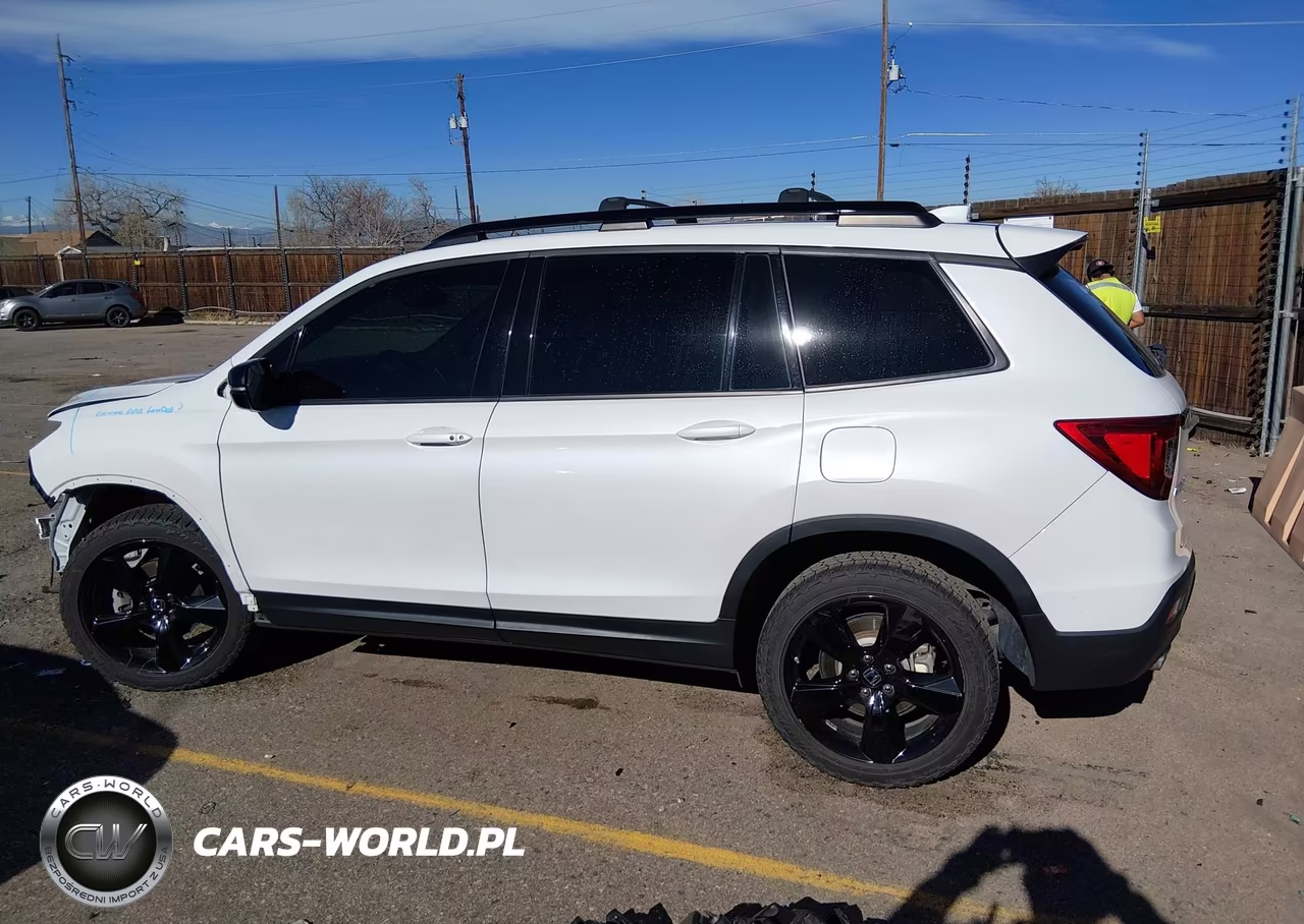 2019 Honda Passport Elite VIN:5FNYF8H02KB028066 - 15