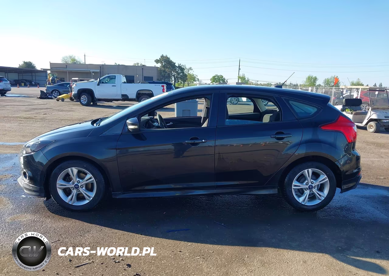 2013 Ford Focus Se VIN:1FADP3K2XDL348850 - 14