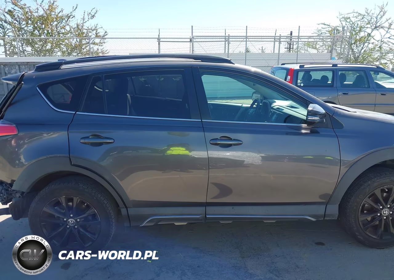 2018 Toyota Rav4 Adventure VIN:2T3RFREV1JW696654 - 13