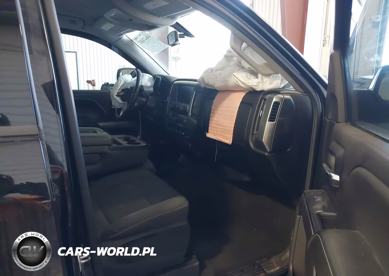 2018 Chevrolet Silverado 1500 1Lt VIN:3GCUKREC9JG376535 - 5
