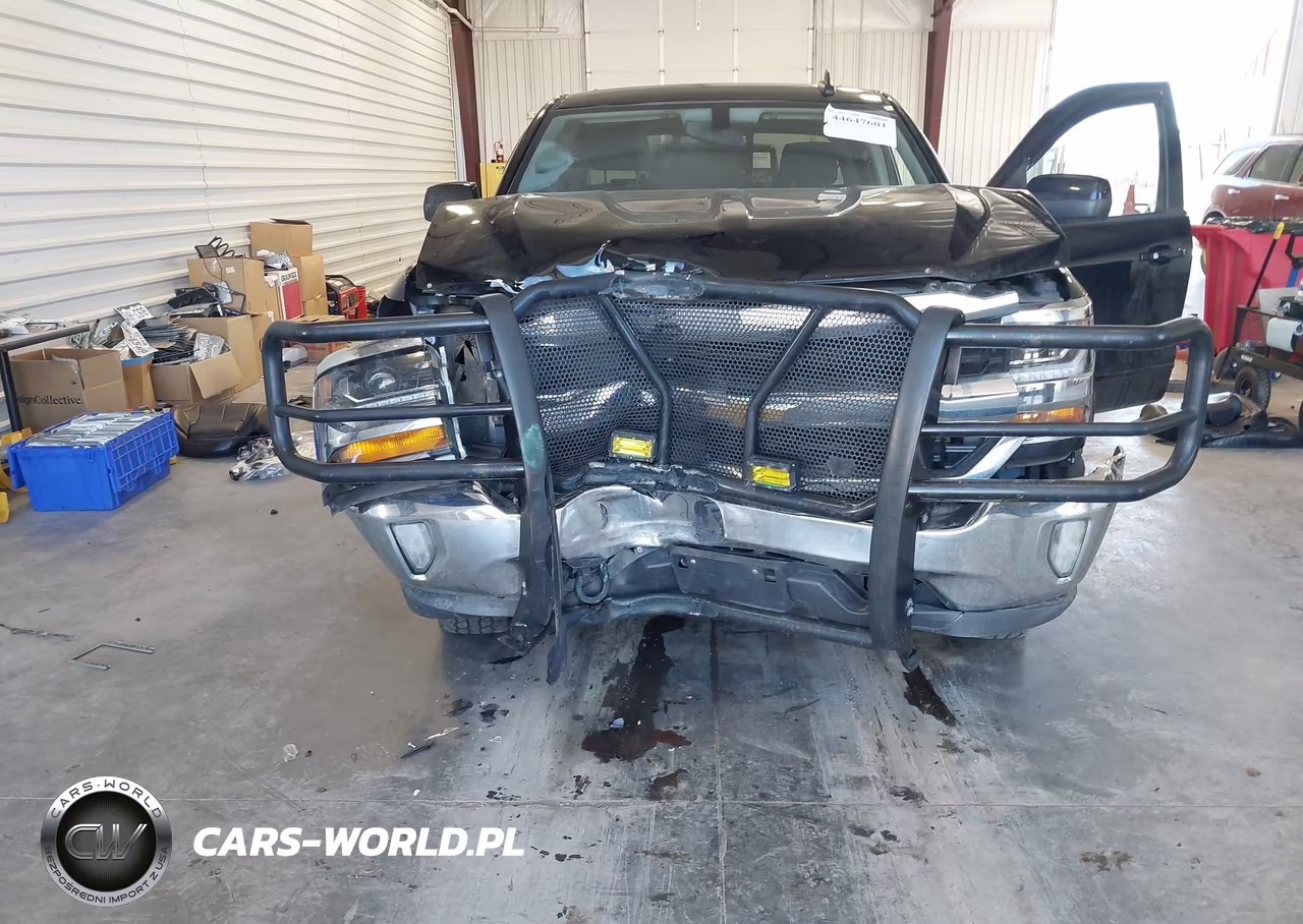 2018 Chevrolet Silverado 1500 1Lt VIN:3GCUKREC9JG376535 - 6