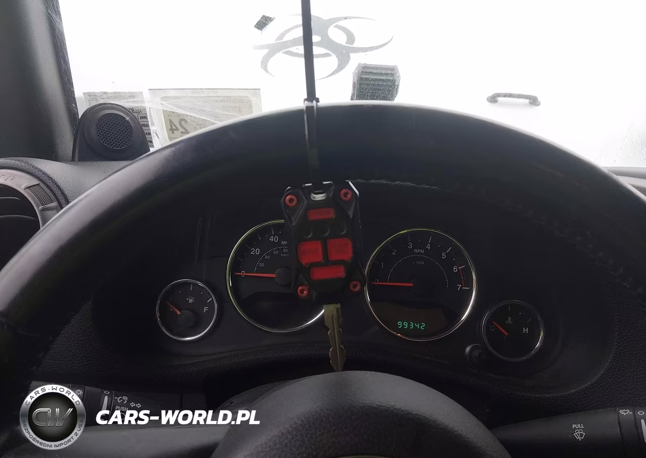 2011 Jeep Wrangler Sport VIN:1J4AA2D12BL514041 - 11