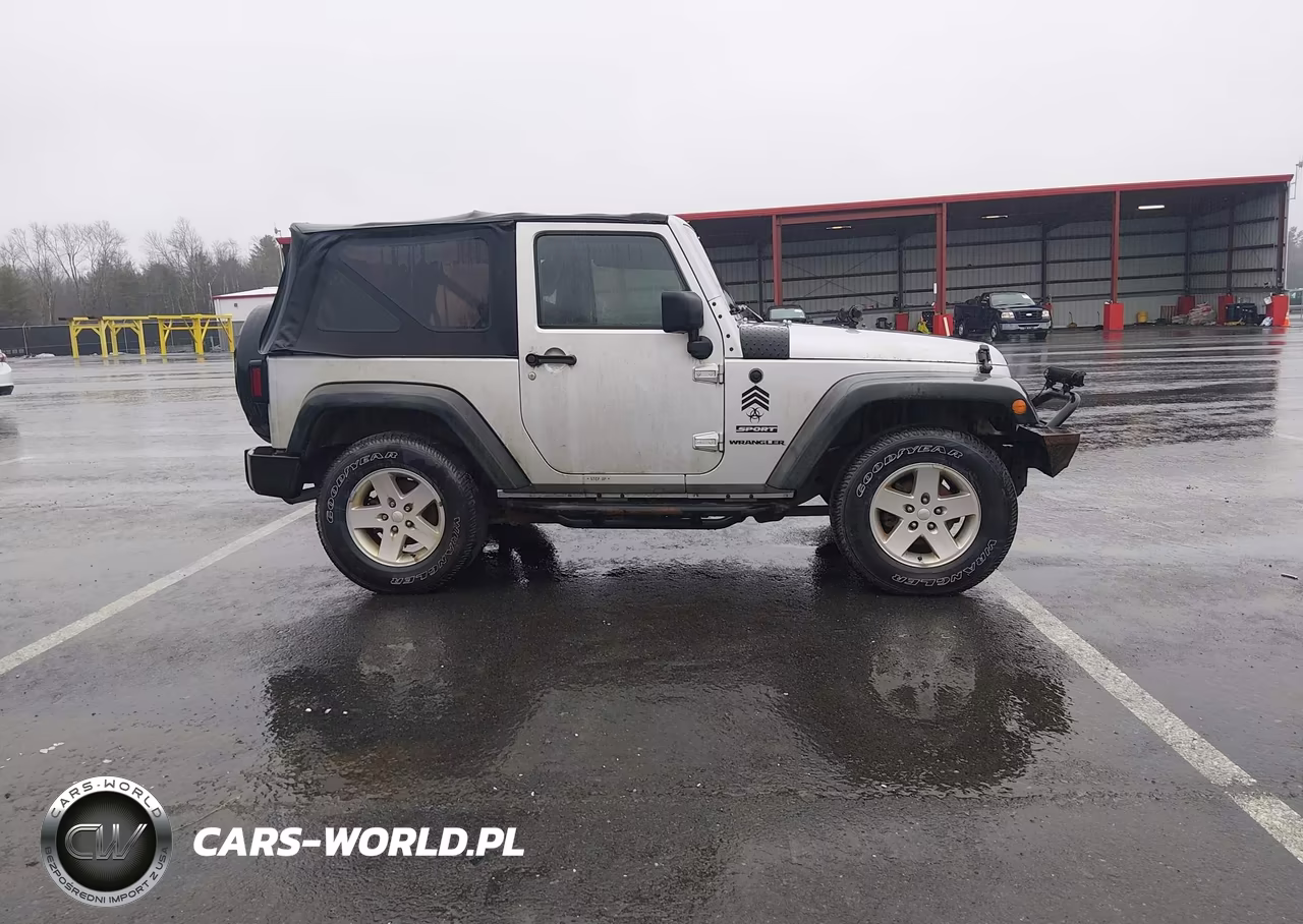 2011 Jeep Wrangler Sport VIN:1J4AA2D12BL514041 - 13