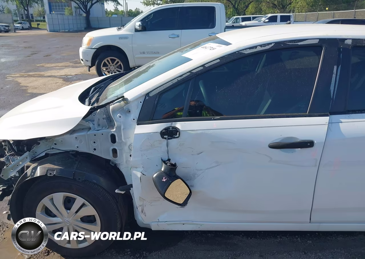 2025 Nissan Versa 1.6 S VIN:3N1CN8DV9SL846588 - 18