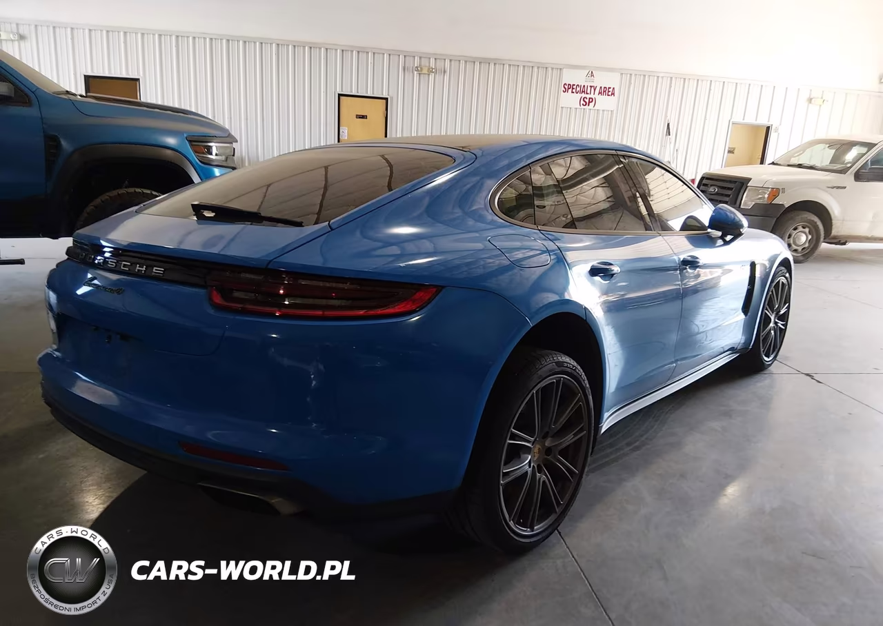 2020 Porsche Panamera E-Hybrid 4 VIN:WP0AE2A73LL132265 - 4