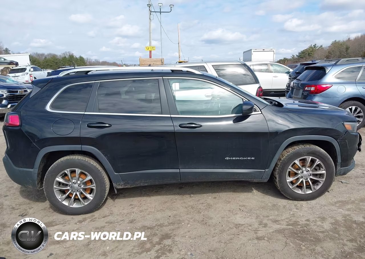 2019 Jeep Cherokee Latitude Plus 4X4 VIN:1C4PJMLB9KD174869 - 12