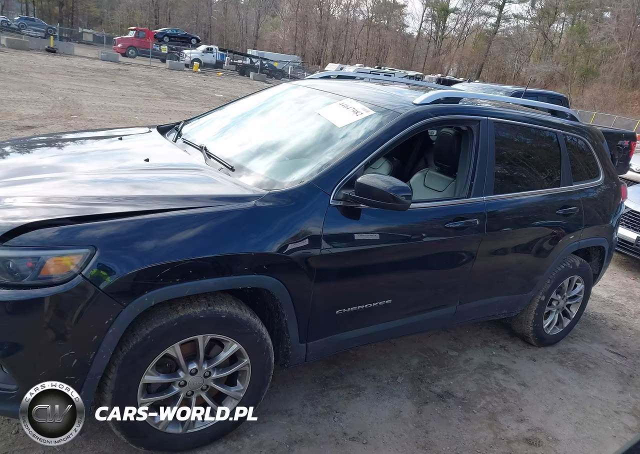 2019 Jeep Cherokee Latitude Plus 4X4 VIN:1C4PJMLB9KD174869 - 13
