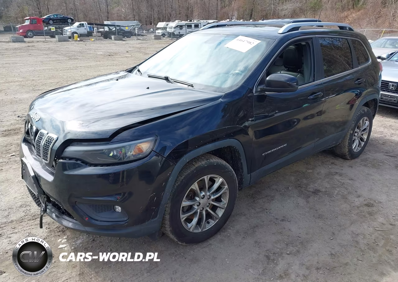 2019 Jeep Cherokee Latitude Plus 4X4 VIN:1C4PJMLB9KD174869 - 2